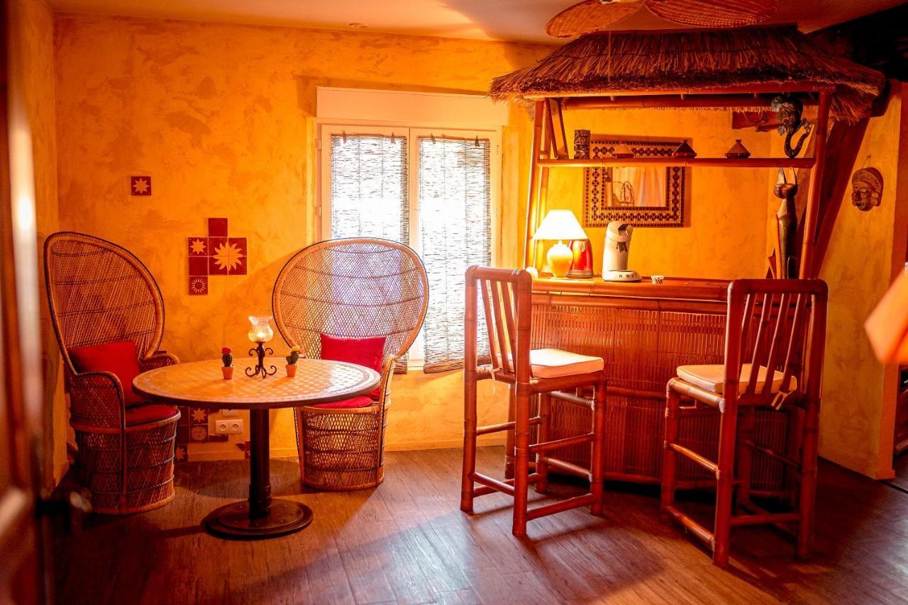 Bed and Breakfast Domaine De La Croix Du Vexin Themericourt Exterior foto